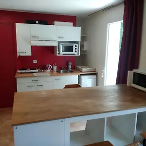 Studio En Rez-de-jardin Dans La Verdure Appartement